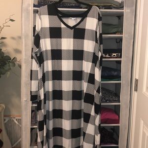 LuLaRoe Buffalo Plaid Long Sleeve Emily Dress with Pockets Size 2XL